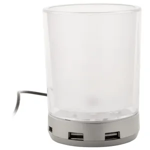 Support de clé USB personnalisé avec hub par Tobi - Product Image 1