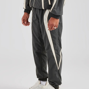 Novedad de 2025, traje cortavientos para hombre de calidad Premium de último diseño, chándales impermeables hechos a medida para invierno, patrón sólido - Product Image 6