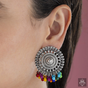 Collier vintage anti-ternissement PRAO avec boucles d'oreilles - Product Image 3