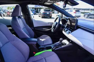 Toyota Corolla SE 2023 - Product Image 2