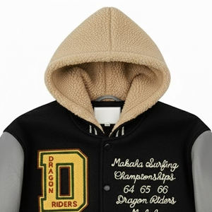 Chaquetas Varsity con Capucha de la Mejor Calidad con su Propio Logotipo, Ropa Urbana Personalizada, Chaqueta Varsity para Hombre con Contraste de Color - Product Image 5