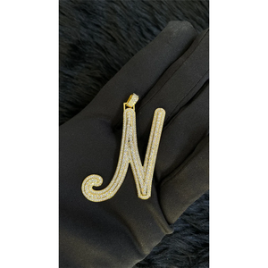 Colgante y Dije de Diamante Natural de 2 Pulgadas y 8 Gramos con Nombre Personalizado, Hecho a Mano en Oro Sólido de 18K, 2.54ct, de Lujo - Product Image 4