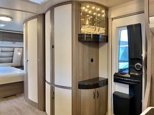 รถเทรลเลอร์รถบ้านเคลื่อนที่หรูหราทันสมัยรถคาราวานสำหรับตั้งแคมป์สามารถปรับแต่งได้ตามต้องการสำหรับขายไปยังสหรัฐอเมริกา/อียู - Product Image 5