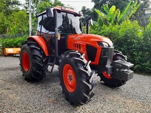 Tractor usado Kubota M7040 40Hp con cargador frontal Tractor usado de 4 ruedas para granjas - Product Image 5