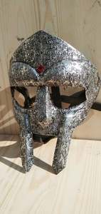 ยุคกลาง MF Doom Gladiator หน้ากากเงินแกะสลักเสร็จสิ้นเกราะทองเหลืองหมวกกันน็อคสำหรับภาพยนตร์ CHGH001 - Product Image 3