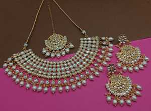 Nuevo diseño chapado en oro tradicional verde perla y Kundan tachonado collar conjunto de joyas para mujer - Product Image 2