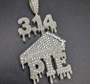 Pendentif Unisexe Personnalisé Lettre et Chiffre en Argent Sterling 925 Moissanite VVS Effet Givré pour Usage Quotidien - Product Image 1