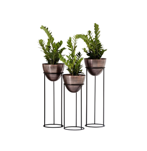 Jardinières d'intérieur en métal faites à la main de la meilleure qualité Pots de fleurs décoratifs au design vintage prix compétitif pour application de jardin - Product Image 5