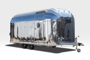 Camion de restauration mobile en acier inoxydable blanc motorisé avec compartiments isolés pour la livraison d'aliments surgelés, la restauration de rue mobile - Product Image 5