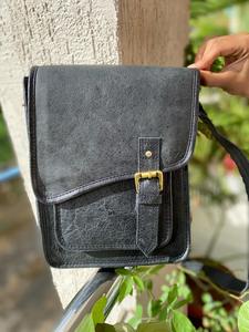 Sac à bandoulière en cuir uni pour femmes, sacs à main élégants pour femmes - Product Image 3