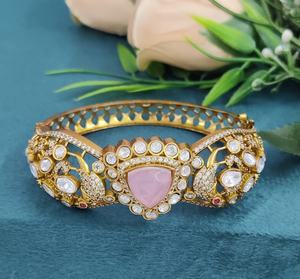 Bracelet en moissanite polki et en laiton avec pierre double, parfait pour les soirées, peut être porté avec des tenues ethniques et occidentales - Product Image 6