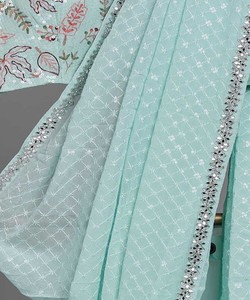 Sari en coton et soie Dhakai Jamdani avec un design moderne - Vêtement de fête luxueux lavable pour les occasions spéciales - Product Image 3