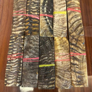 Chope à Bière Médiévale Authentique de 24oz Divit Véritable Viking Tasse à Corne à Boire Classique Jarl de Noël Tasse Polie/Stein - Product Image 1