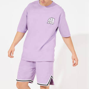 A prueba de sudor, fácil de usar, aspecto de moda, conjunto de pantalones cortos de verano para hombre, conjunto básico de camiseta y pantalones cortos de verano para hombre de media manga para clima cálido - Product Image 1