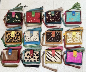 Porte-monnaie en cuir de fourrure recyclée multicolore imprimé animal Porte-monnaie élégant Portefeuille de carte de crédit Western Wristlet Clutch - Product Image 6