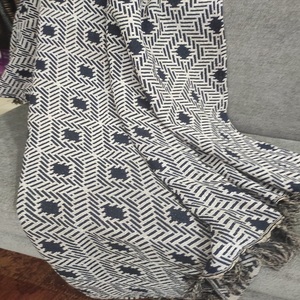 Mantas Jacquard suaves y acogedoras de lujo de alta calidad Mantas tejidas de algodón de poliéster de clase alta de lujo - Product Image 5