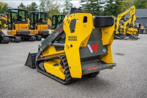 NOUVEAU Wacker Neuson SM100 Mini-chargeuse sur chenilles, moteur diesel Kohler, haute efficacité pour la construction et l'aménagement paysager - Product Image 4
