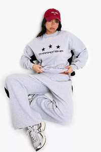 Top qualité gris chiné 2 pièces femmes étoile Slogan survêtement ensemble respirant à capuche et pantalons de survêtement survêtement ensemble femmes survêtement - Product Image 5