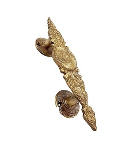 Vente directe d'usine en gros poignée de cuisine Design personnalisé laiton creux brossé tirer poignée de porte d'armoire. - Product Image 6