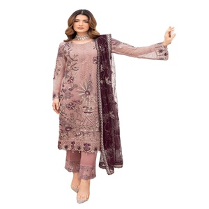 ชุดเดรสปันจาบิปักผ้าชีฟองสำหรับผู้หญิงชุดเดรสซาลวาร์คาเมซสามชิ้นออกแบบโดย C-7 Ramsha Vol - Product Image 1