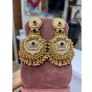 Pendientes elegantes de alta calidad chapados en oro antiguo Rajwadi Jhumka para ropa nupcial y étnica para mujer, boda y regalo - Product Image 1