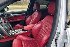 Alfa Romeo Stelvio Ti Sport Q4 2020 Usado en Buen Estado, Motor Turbo de 4 Cilindros y 280 hp - Product Image 4