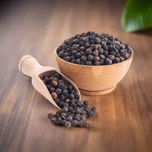 Pimienta Negra Seca de Alta Demanda, Especias Enteras para Cocinar o Sazonar y Uso Culinario Disponible a un Precio Accesible - Product Image 1