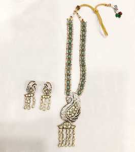 Ensemble de collier pendentif paon victorien décontracté de haute qualité en laiton écologique Zircon comprenant des boucles d'oreilles assorties pour les femmes - Product Image 1