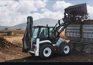 Mini chargeuse-pelleteuse Hidromek 62T avec moteur Kubota Moteur Perkins Capacité de charge de 6 tonnes pour un usage domestique - Product Image 4