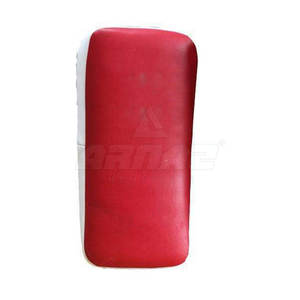 Escudo de patadas de Taekwondo con curva de patadas de entrenamiento de artes marciales con logotipo personalizado | Escudo de patadas de nuevo estilo fabricado en Pakistán - Product Image 5