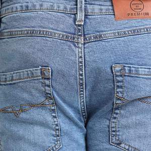 Jeans en denim pour hommes de haute qualité, style moderne, prix de gros, Bangladesh, lavage moyen, poids moyen, motif uni - Product Image 5