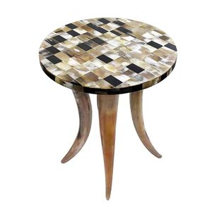 Mesa de Centro Tradicional con Incrustaciones de Cuerno y Detalles Artesanales para un Estilo Rústico y Patrimonial - Product Image 6