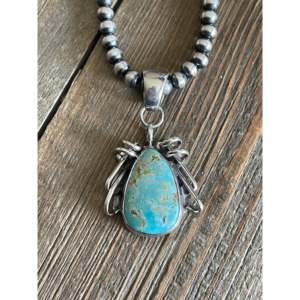 Pendentif en turquoise Royston naturelle Navajo et argent sterling avec technologie d'incrustation à sertissage clos - Product Image 1