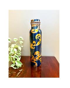 Botella de Agua de Cobre Puro con Acabado Elegante, Precio al por Mayor, MOQ Bajo, Bebida de Moda para la Hidratación Diaria - Product Image 1