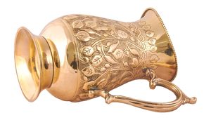 Jarra de Latón Hecha a Mano con Diseño Mughal para Almacenar y Beber Agua, Jarra Tradicional India de Metal - Product Image 5