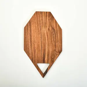 Planche à découper rectangulaire en bois de créateur faite à la main avec poignée planche de préparation alimentaire de fournisseur indien pour restaurants et hôtels - Product Image 3