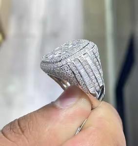 Anillo de compromiso Hip Hop y Pinky de Plata de Ley 925 hecho a medida, Baguette helado, Diamante de moissanita Original para bodas - Product Image 2