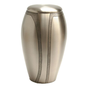 Urnas de cremación para adultos de latón de alta calidad con urnas funerarias de metal con acabado de peltre grabado para cenizas humanas - Product Image 1