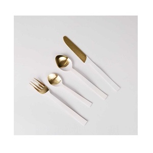 Ensemble de quatre couverts en acier inoxydable, ensemble de couverts de taille et de forme personnalisées pour couper et manger - Product Image 5