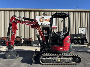 Miniexcavadora Yanma |   Modelo 2024 VIO25-6B, Cucharón de 18 Pulgadas, Profundidad de Excavación de 10 Pies, 20 HP, Para Excavación Compacta, Pulgar Hidráulico - Product Image 3