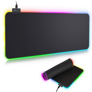 Tapis de souris de jeu avec éclairage LED RVB, 90x40 cm, imperméable, 4 mm d'épaisseur, logo personnalisé, chauffant et avec recharge sans fil, style imprimé - Product Image 1