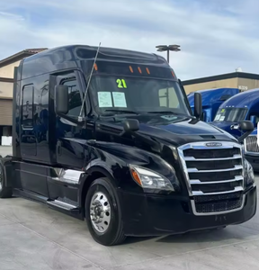 รถบรรทุก Cascadia 126 Sleeper ปี 2025 มือสองสภาพใหม่ - รุ่นหลังคาสูง 72 นิ้ว 455 แรงม้า เกียร์ 12 สปีด Dt12 - Product Image 5