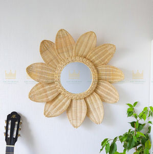 Miroir mural de décoration intérieure moderne fait à la main en rotin et osier de saule forme personnalisable nouveau style naturel conçu - Product Image 3