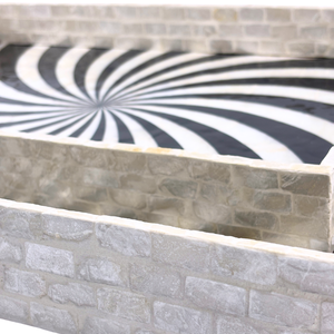 ถาดเสิร์ฟตกแต่งทรงสี่เหลี่ยมผืนผ้า ทำจากไม้ MDF ลายกราฟิกหรูหรา วินเทจ แบบชนบท วาดด้วยมือ พรีเมียม คุณภาพสูง เป็นมิตรต่อสิ่งแวดล้อม พร้อมฝาปิดทำจากเปลือกหอยคาปิซ - Product Image 3