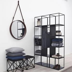 Miroir mural glamour à la mode ajoutant une fonction beauté et des vibrations artistiques modernes aux chambres salons et espaces design - Product Image 5