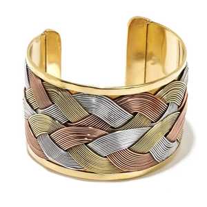 Brazalete de moda de estilo moderno Latón único con acabado pulido Diseño elegante - Product Image 1
