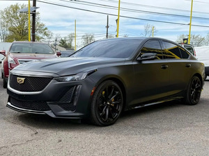 Voitures d'occasion propres, rapides et abordables : Cadillac CT5 Sport Sedan 4D 2020, prête à être expédiée - Product Image 3