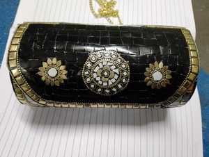 Monederos metálicos de estilo mosaico hechos a medida, ideales para tiendas de accesorios de moda para reventa, disponibles en una gran variedad de diseños - Product Image 4