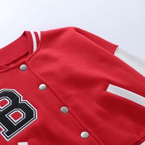 Chaqueta universitaria recortada bordada para mujer, ropa de abrigo con logotipo personalizado, fabricante de fábrica al por mayor de algodón, estilo recortado - Product Image 4