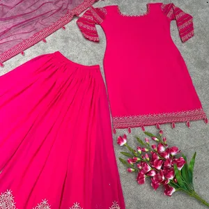 Terno Salwar no estilo paquistanês Wedding Wear vestido muçulmano com pesado bordado trabalhar um fornecedor e exportador para meninas e mulheres